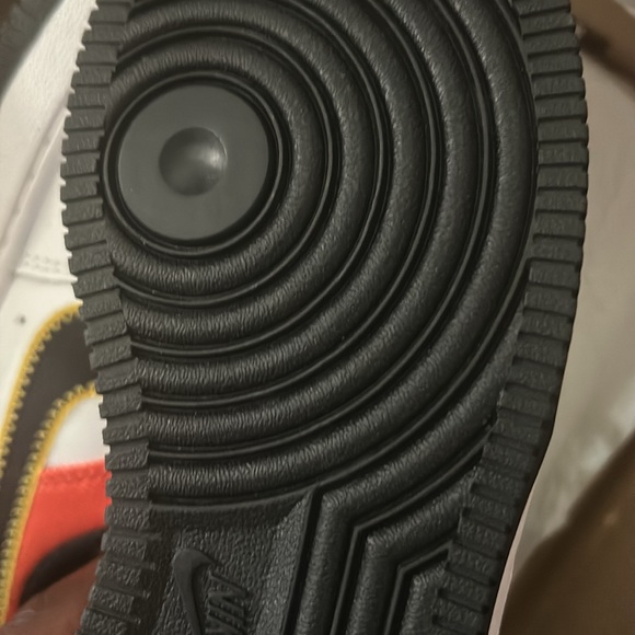 Brand new still in box - Picture 4 of 4